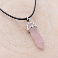 Pendentif Pointe Hexa Quartz Rose "Amour"