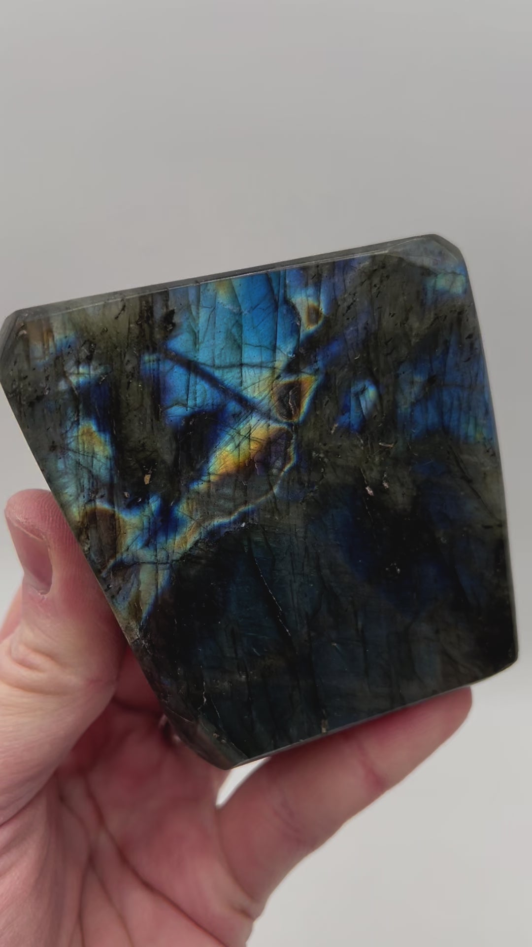 Bloc de Labradorite - BLP1678 - 629g - AAA+